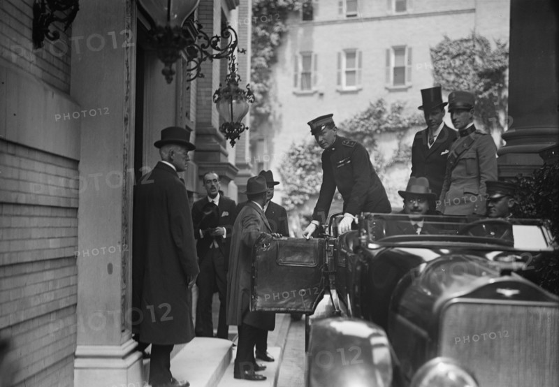 Italian Commission To U.S. - Marconi Leaving Car, 1917. Creator: Harris & Ewing.