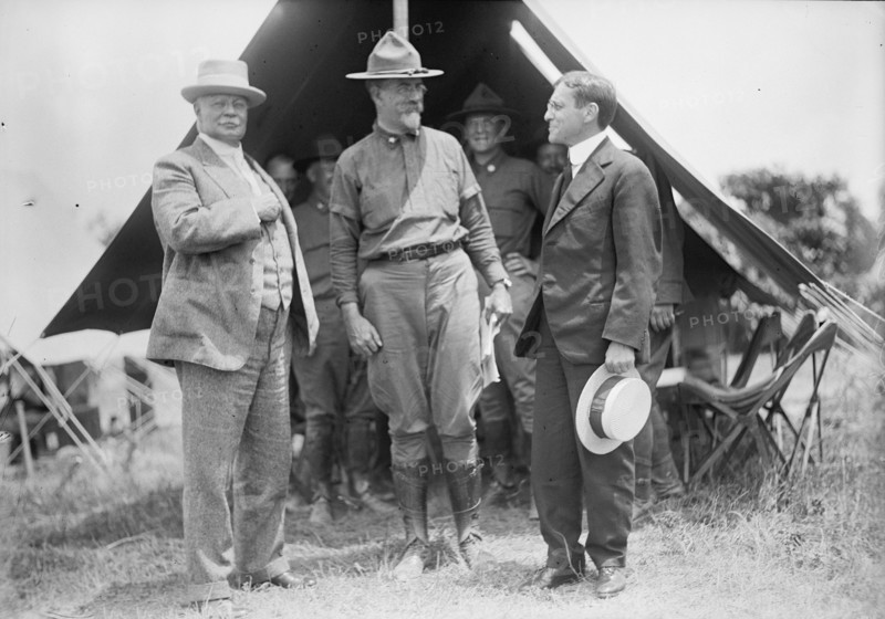 National Guard of D.C. - Gen. Hugh L. Scott; Col. William Harvey; Sec. of War Baker, 1916. Creator: Harris & Ewing.
