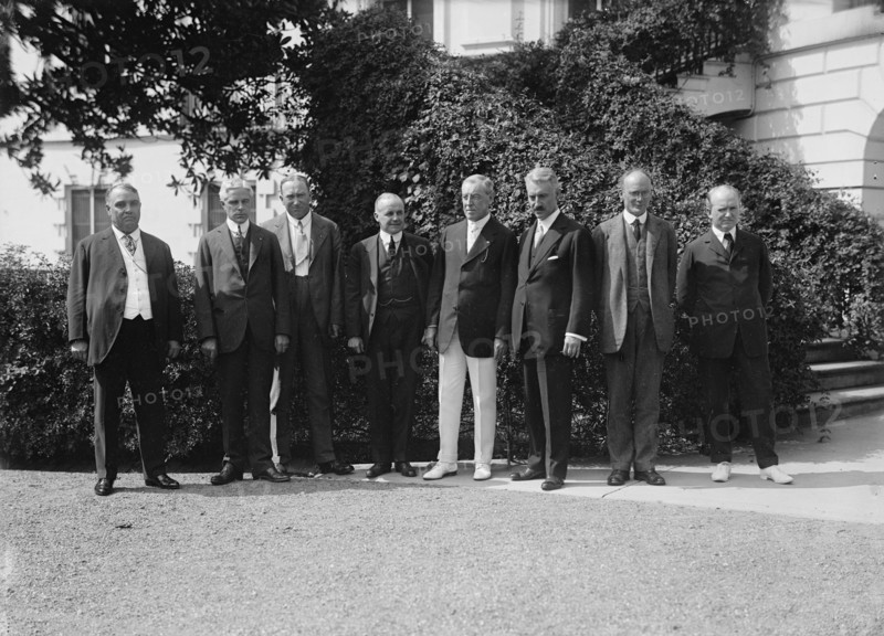 Progressives Leaders Call On Wilson: Judge Albert R. Nortoni, St. Louis; J. A. Hopkins, New..., 1916 Creator: Harris & Ewing.