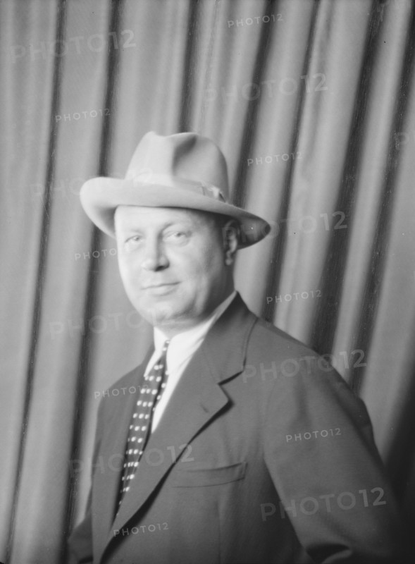 Jannings, Emil, Mr., portrait photograph, 1927 Creator: Arnold Genthe.