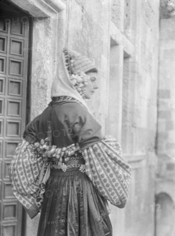 Jacobi, Mme., portrait photograph, 1929 Creator: Arnold Genthe.