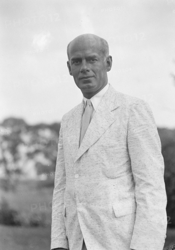 Sexton, Mr., standing outdoors, 1932 July 10. Creator: Arnold Genthe.
