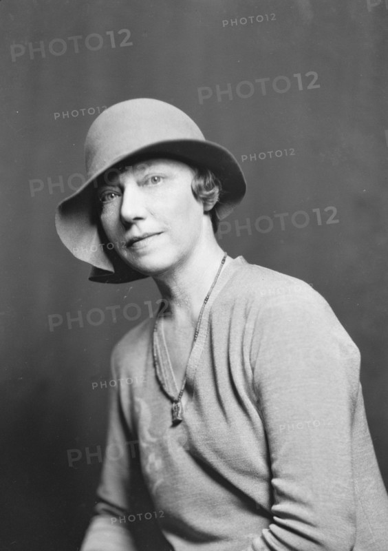 Stevens, George W., Mrs., portrait photograph, 1929 Jan. 9. Creator: Arnold Genthe.