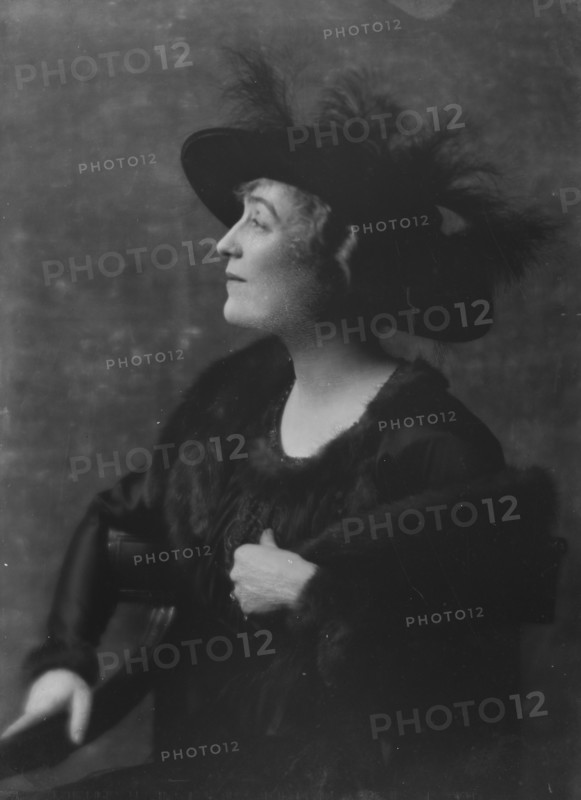 Astor, John J., Mrs. (Ava Willing), portrait photograph, 1916 Feb. 8. Creator: Arnold Genthe.