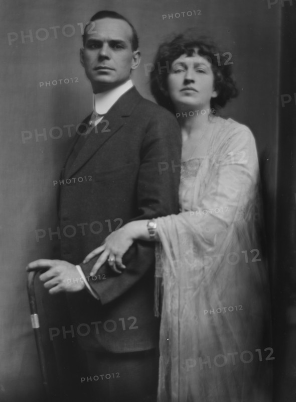 Burt, Frederick, Mr. and Mrs., portrait photograph, 1914. Creator: Arnold Genthe.