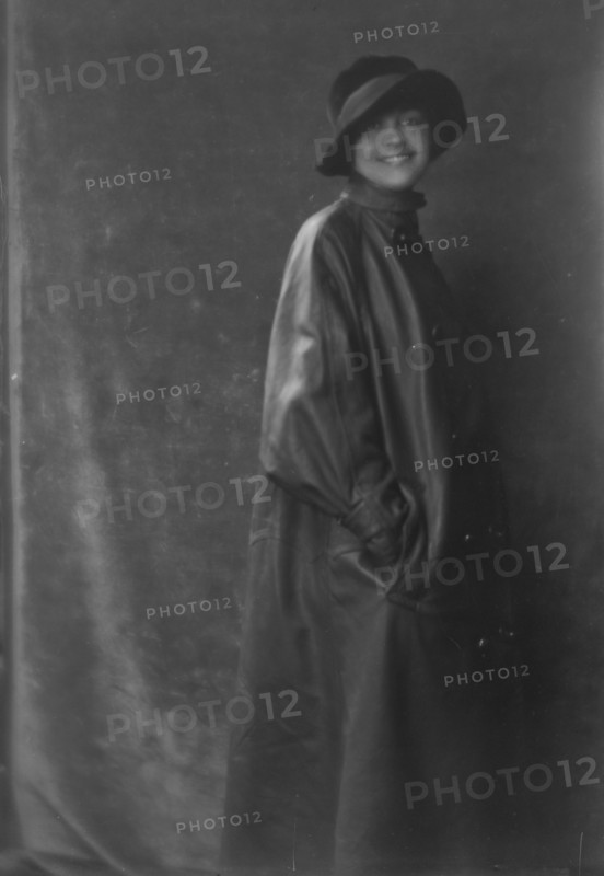 Corbin, Louise, Miss, portrait photograph, not before 1916. Creator: Arnold Genthe.