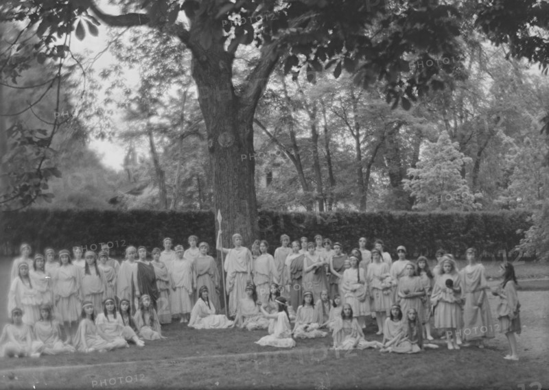 Halstead School, portrait photograph, 1916. Creator: Arnold Genthe.