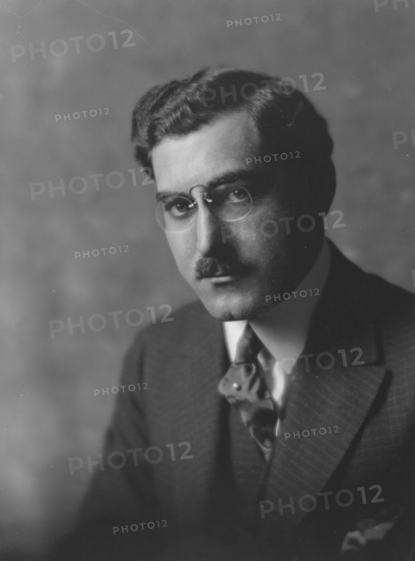 Mercadante, Mr., portrait photograph, 1916. Creator: Arnold Genthe.