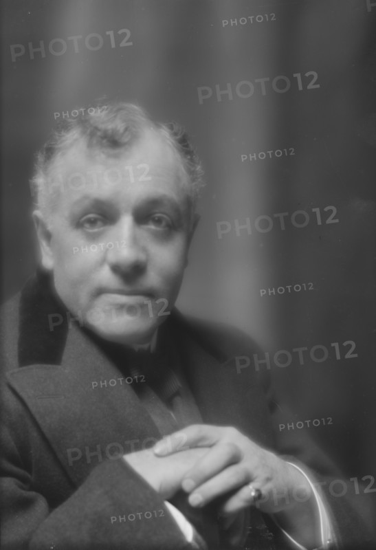 Skinner, Otis, portrait photograph, 1912 Apr. 5. Creator: Arnold Genthe.