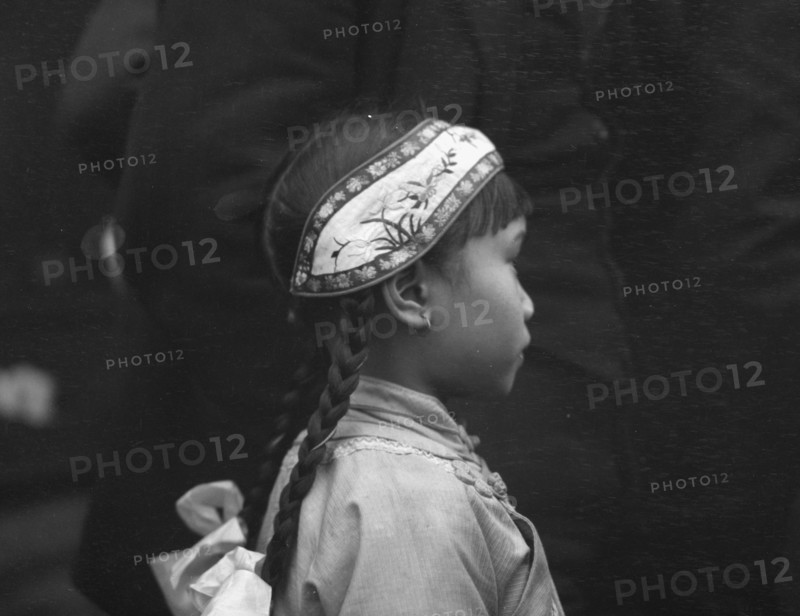Little Plum Blossom, Chinatown, San Francisco, between 1896 and 1906. Creator: Arnold Genthe.