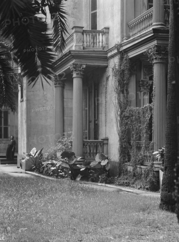 Multi-story house, possibly in the Garden District, New Orleans, between 1920 and 1926. Creator: Arnold Genthe.