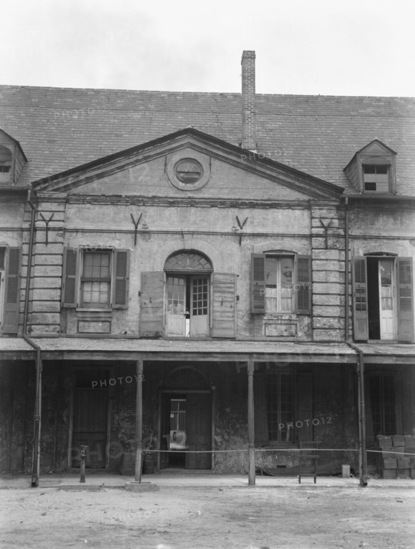 Old Ursuline convent, New Orleans, between 1920 and 1926. Creator: Arnold Genthe.