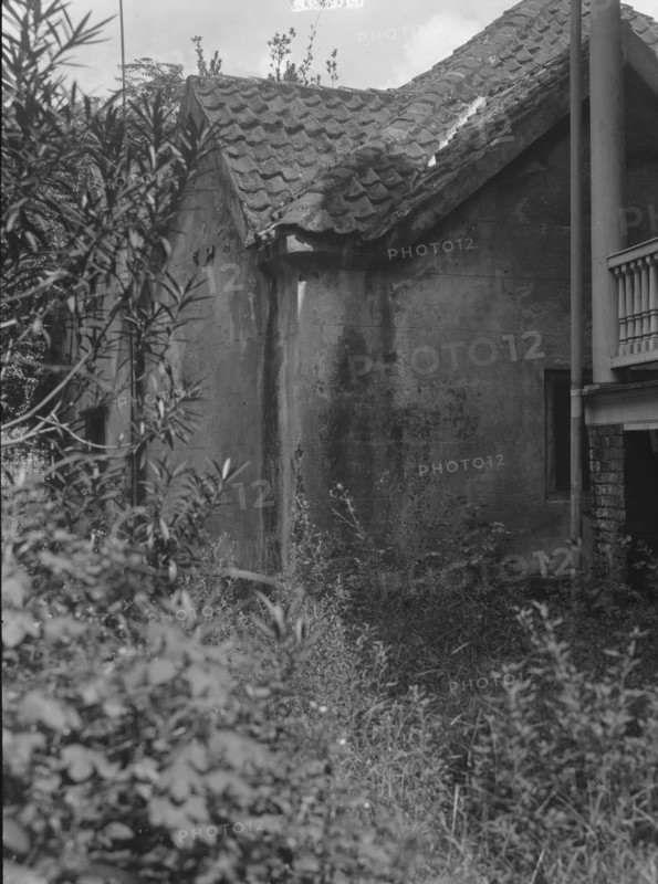 Powder magazine, Charleston, South Carolina, between 1920 and 1926. Creator: Arnold Genthe.