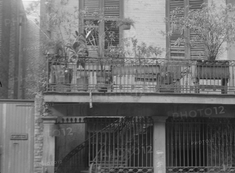 Victor David House (Le Petit Salon), 620 St. Peter Street, New Orleans, between 1920 and 1926. Creator: Arnold Genthe.
