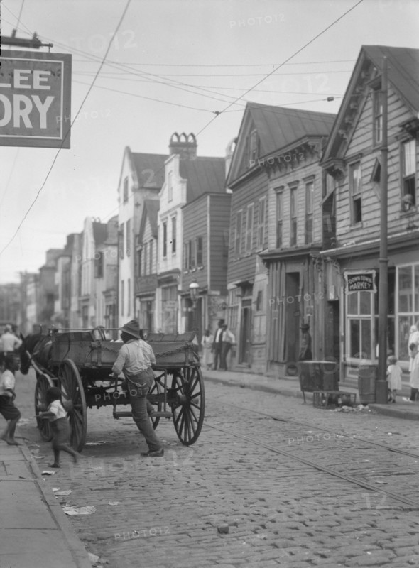 [View looking south on King Street, Charleston, South Carolina, between 1920 and 1926. Creator: Arnold Genthe.