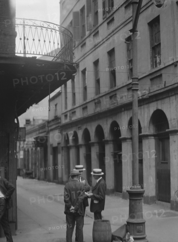Exchange Alley, New Orleans, between 1920 and 1926. Creator: Arnold Genthe.