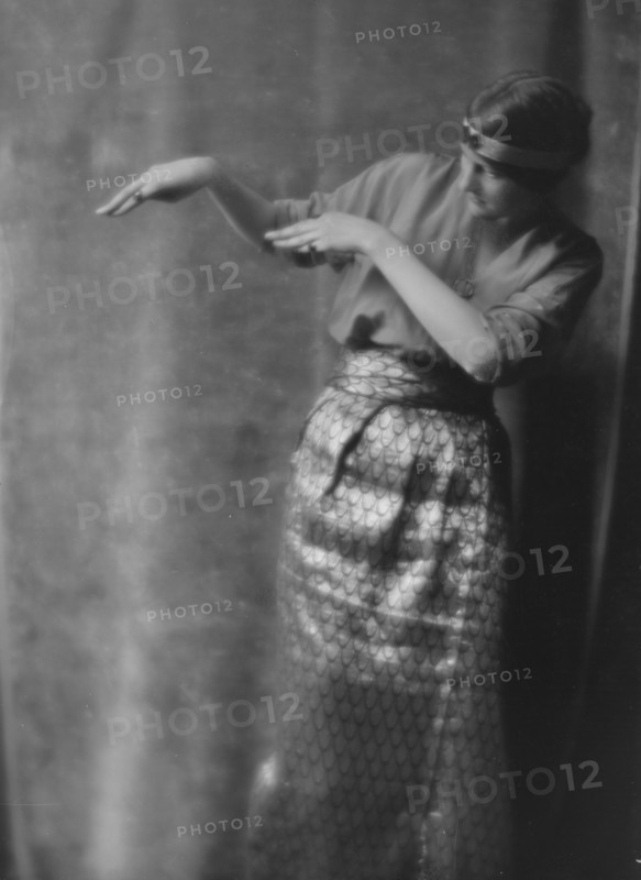 Breese, Frances, Miss, portrait photograph, 1914 Apr. 20. Creator: Arnold Genthe.