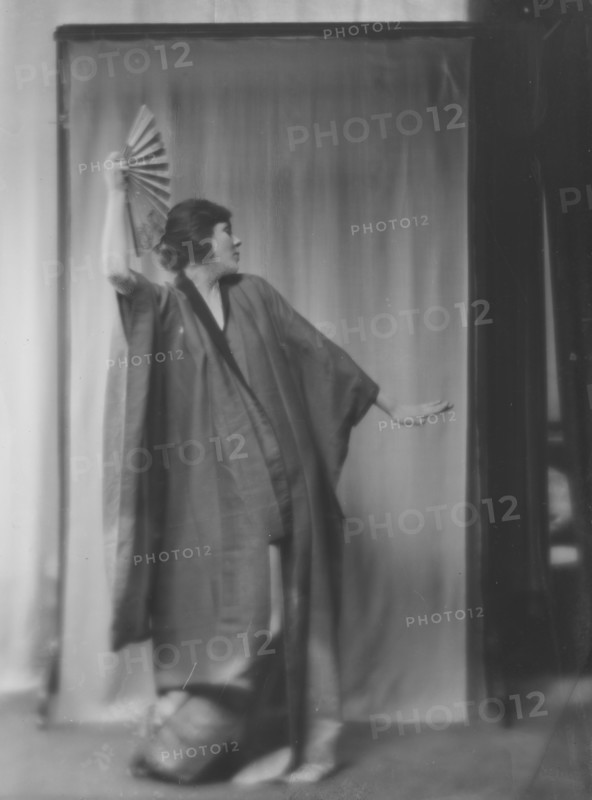 Fontaine, Miss, 1916 Feb. 2. Creator: Arnold Genthe.