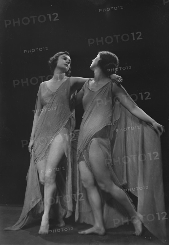 Marion Morgan dancers, between 1914 and 1927. Creator: Arnold Genthe.
