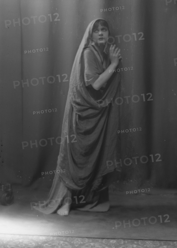 Isadora Duncan dancer, between 1915 and 1923. Creator: Arnold Genthe.