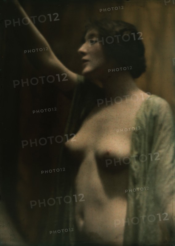 Nude woman, possibly Audrey Munson, between 1906 and 1942. Creator: Arnold Genthe.