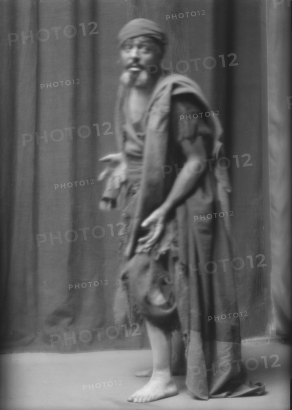 Skinner, Otis, in "Kismet", 1912 Apr. 5. Creator: Arnold Genthe.