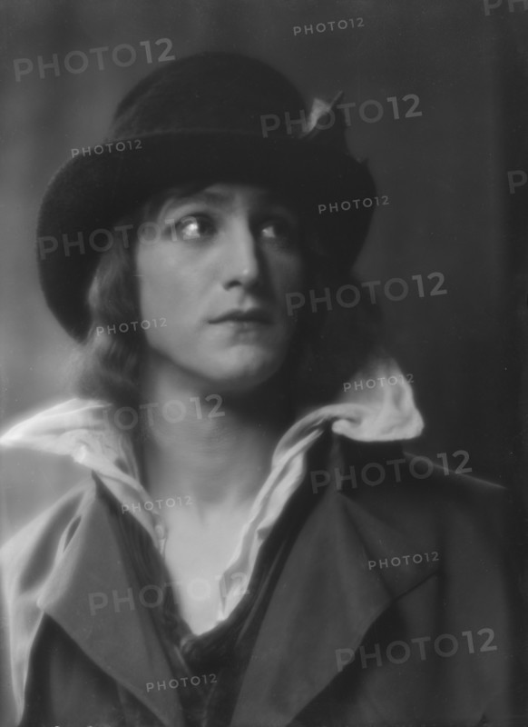 Tellegen, Louis, Mr., in costume, between 1913 and 1942. Creator: Arnold Genthe.