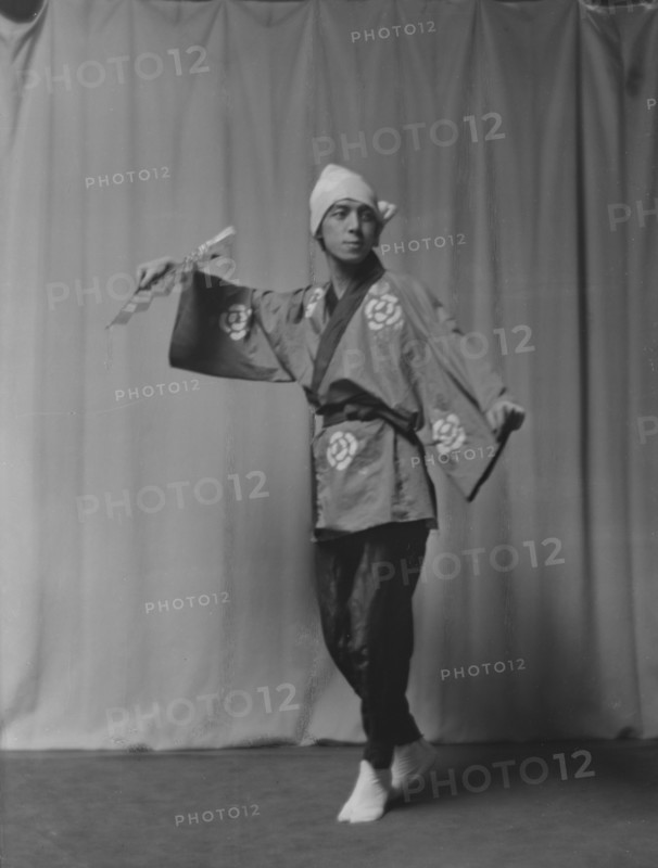 Ito, Michio, Mr., between 1916 and 1921. Creator: Arnold Genthe.