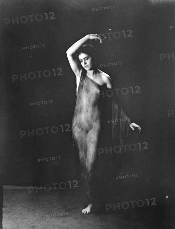 Beatrice Wanger, between 1912 and 1922. Creator: Arnold Genthe.