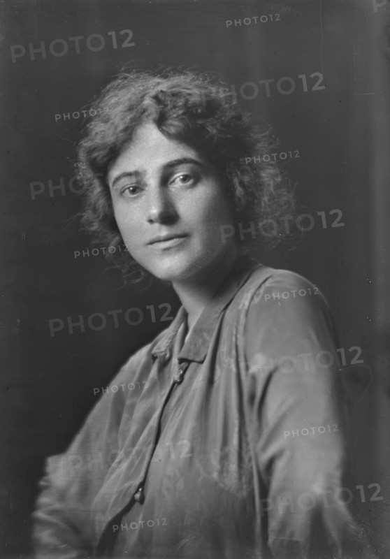 Miss Ruth Brunswick, portrait photograph, 1918 Aug. 9. Creator: Arnold Genthe.