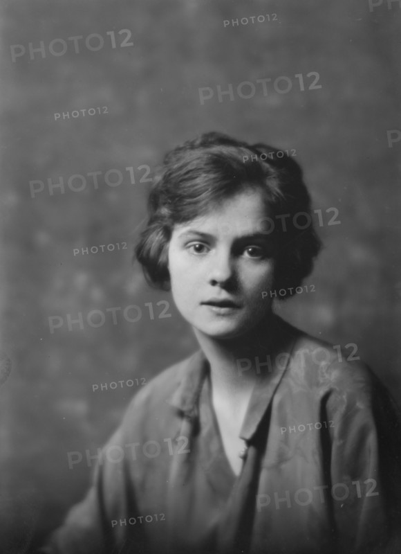 Miss Burnand, portrait photograph, 1918 Feb. 25. Creator: Arnold Genthe.