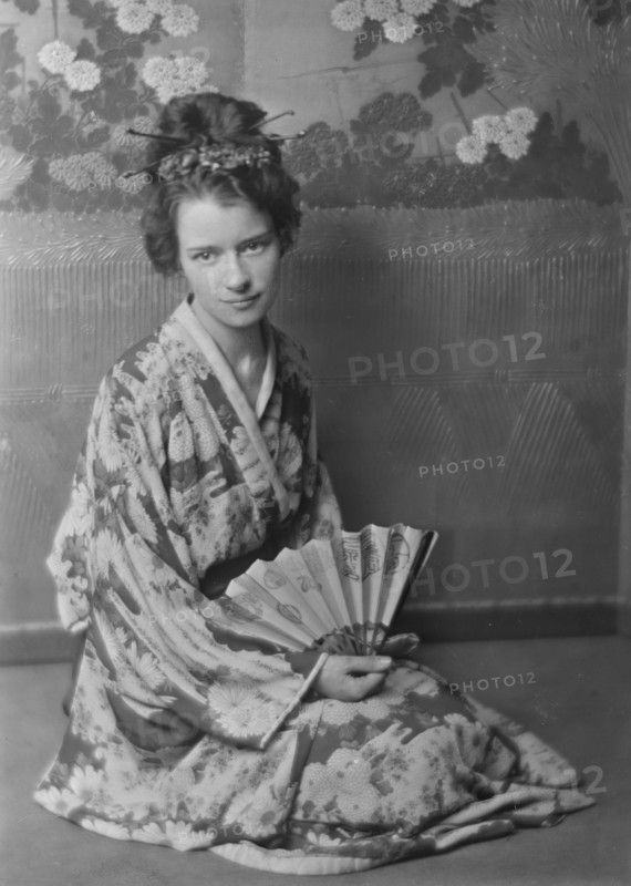 Miss Cook, portrait photograph, 1919 May 10. Creator: Arnold Genthe.