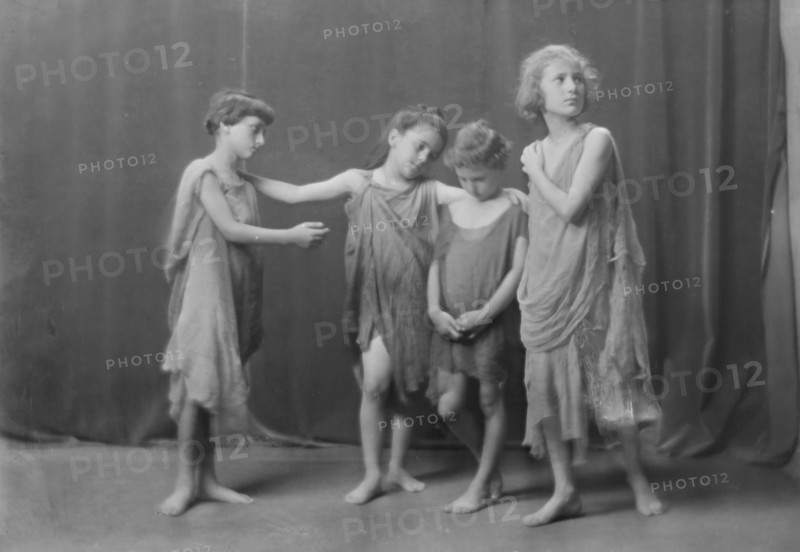 Elsie Dufour dancers, portrait photograph, between 1918 and 1920. Creator: Arnold Genthe.