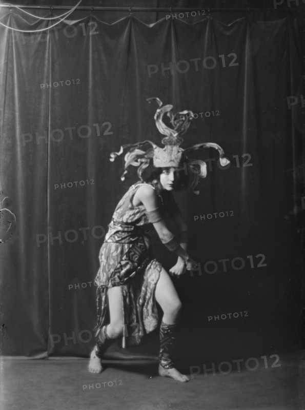 Lubovska, 1918 Jan. 17. Creator: Arnold Genthe.
