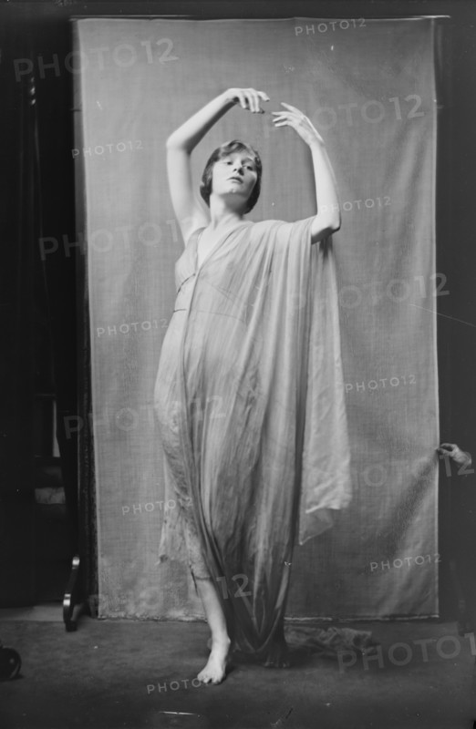 Miss Margaret McKenzie, 1919 Oct. Creator: Arnold Genthe.