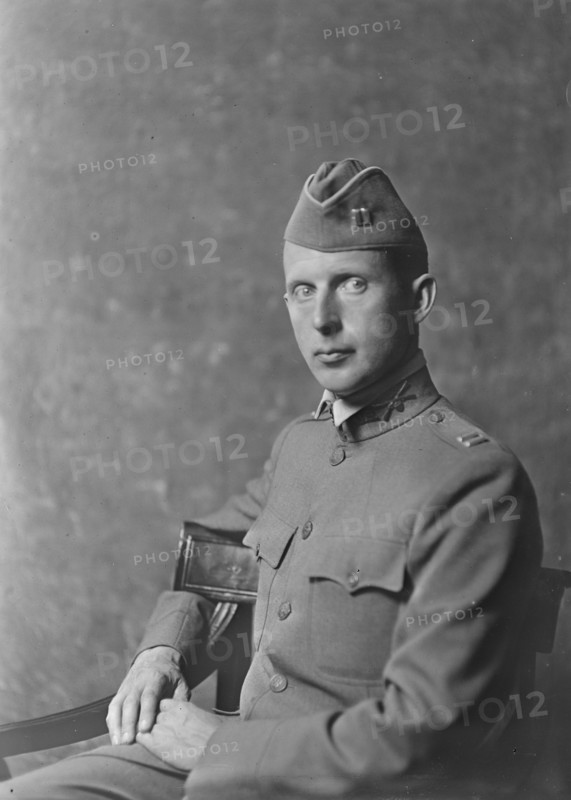 Captain Abram Poole, portrait photograph, 1918 Sept. 2. Creator: Arnold Genthe.