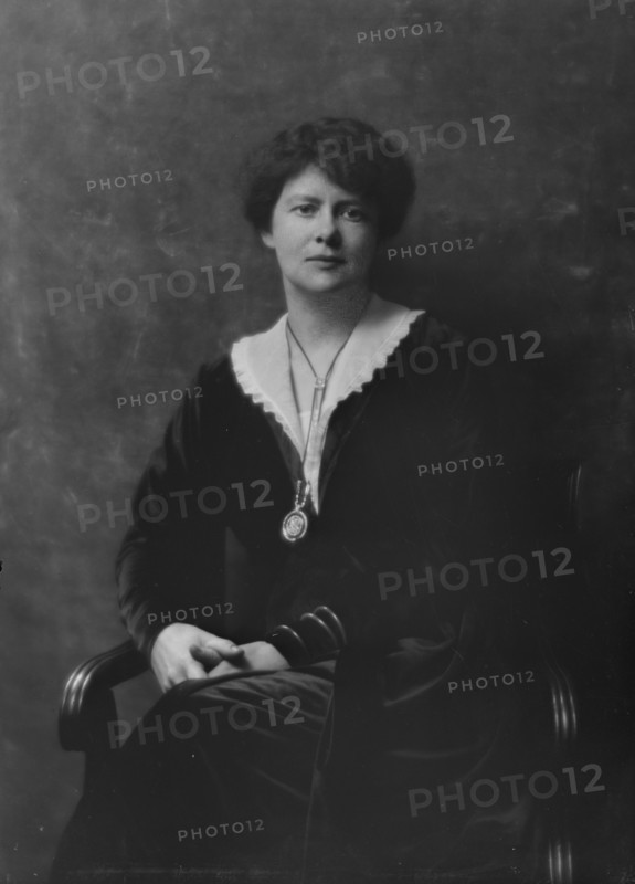 Mrs. H.W. Sage, portrait photograph, 1918 Jan. 12. Creator: Arnold Genthe.