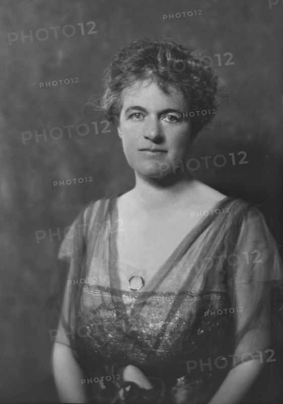 Mrs. Stillman, portrait photograph, 1918 May 26. Creator: Arnold Genthe.