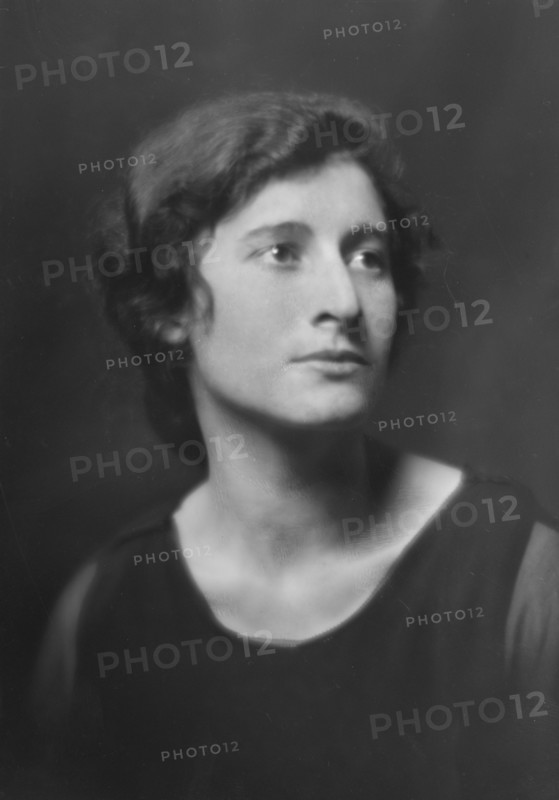 Miss Mildred S. Strauss, portrait photograph, 1918 Feb. 4. Creator: Arnold Genthe.