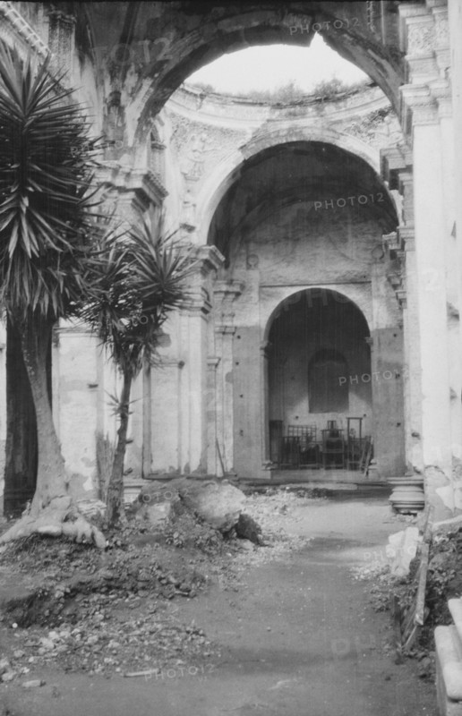 Travel views of Cuba and Guatemala, between 1899 and 1926. Creator: Arnold Genthe.