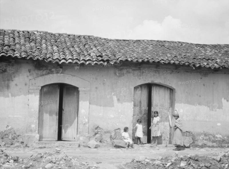 Travel views of Cuba and Guatemala, between 1899 and 1926. Creator: Arnold Genthe.