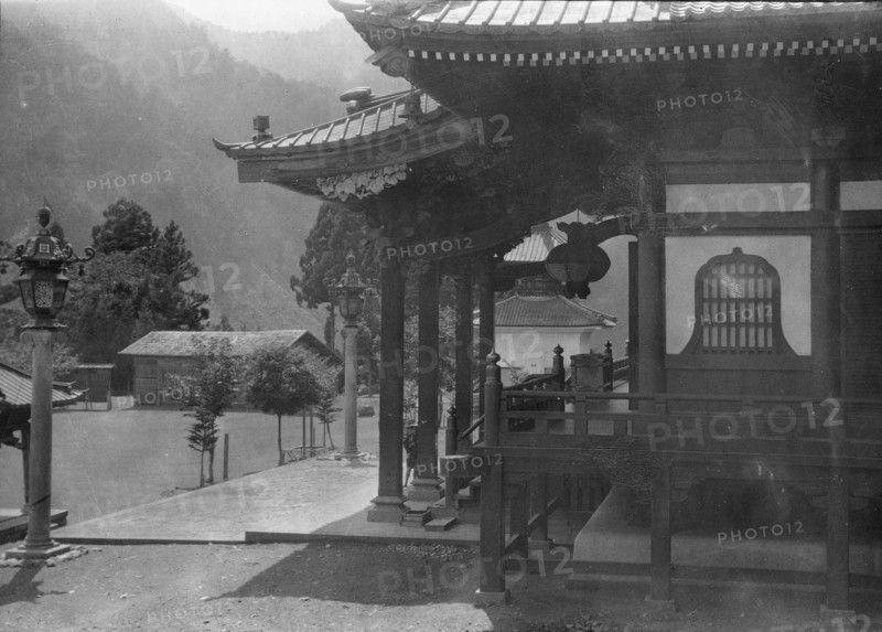 Travel views of Japan and Korea, 1908. Creator: Arnold Genthe.