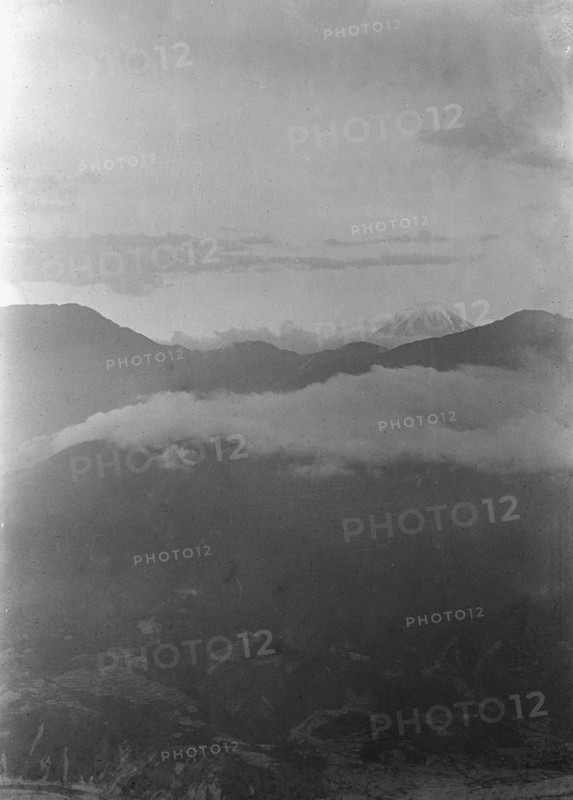 Travel views of Japan and Korea, 1908. Creator: Arnold Genthe.