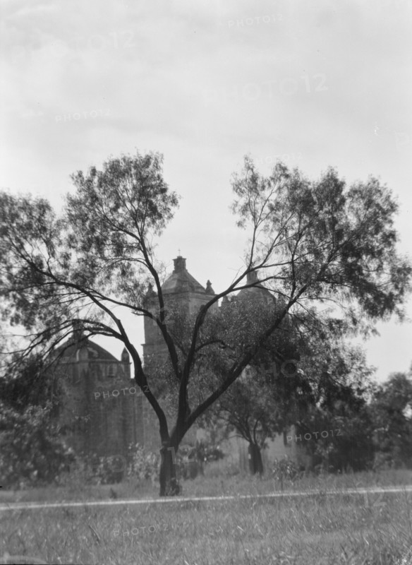 Travel views of the American Southwest, between 1899 and 1928. Creator: Arnold Genthe.