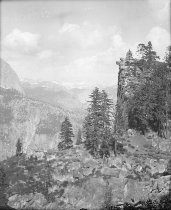 Travel views of Yosemite National Park, between 1903 and 1906. Creator: Arnold Genthe.