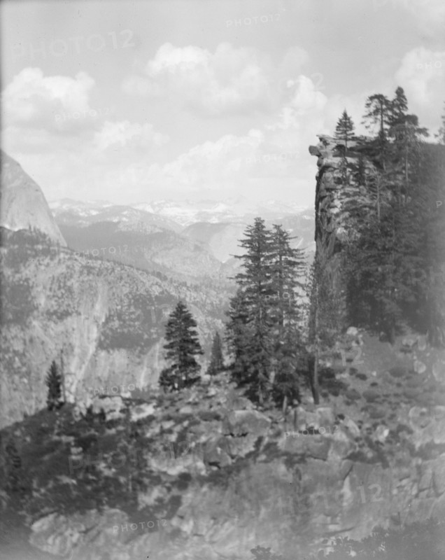 Travel views of Yosemite National Park, between 1903 and 1906. Creator: Arnold Genthe.