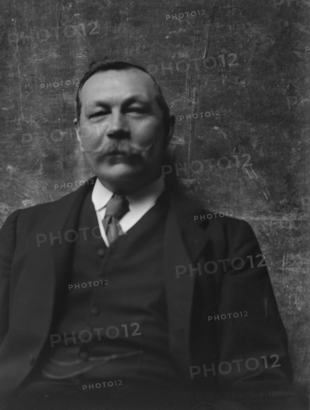 Doyle, Arthur Conan, Sir, portrait photograph, 1914 June 1. Creator: Arnold Genthe.