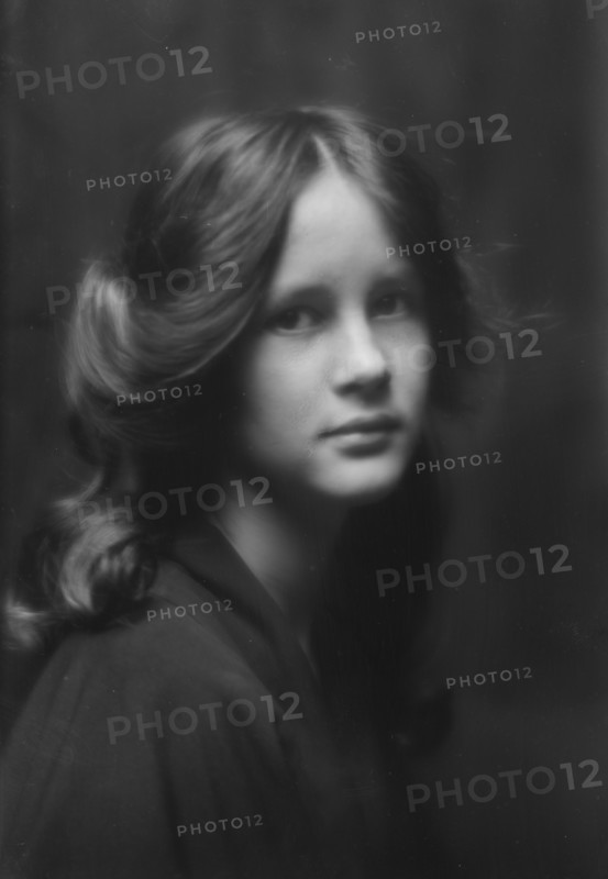 Stebbins, Jocelyn, Miss (Mrs. Fletcher), portrait photograph, 1912 or 1913. Creator: Arnold Genthe.