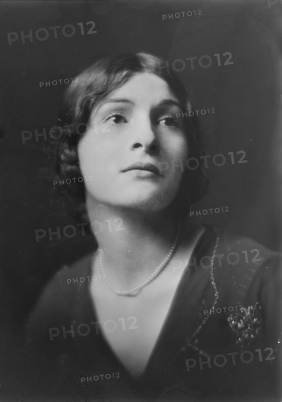 Von Radwan, Inge, Mrs., 1917 July 25. Creator: Arnold Genthe.
