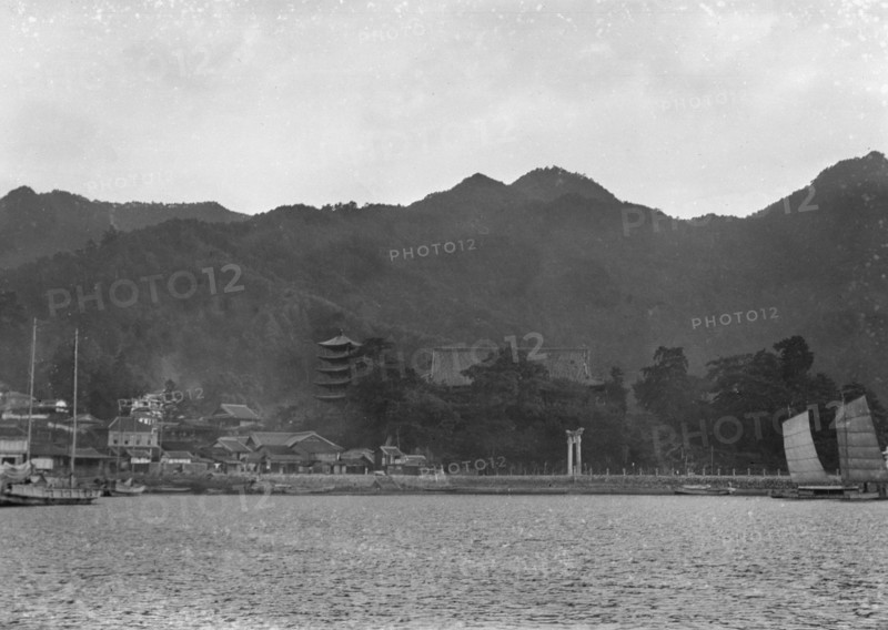 Travel views of Japan and Korea, 1908. Creator: Arnold Genthe.